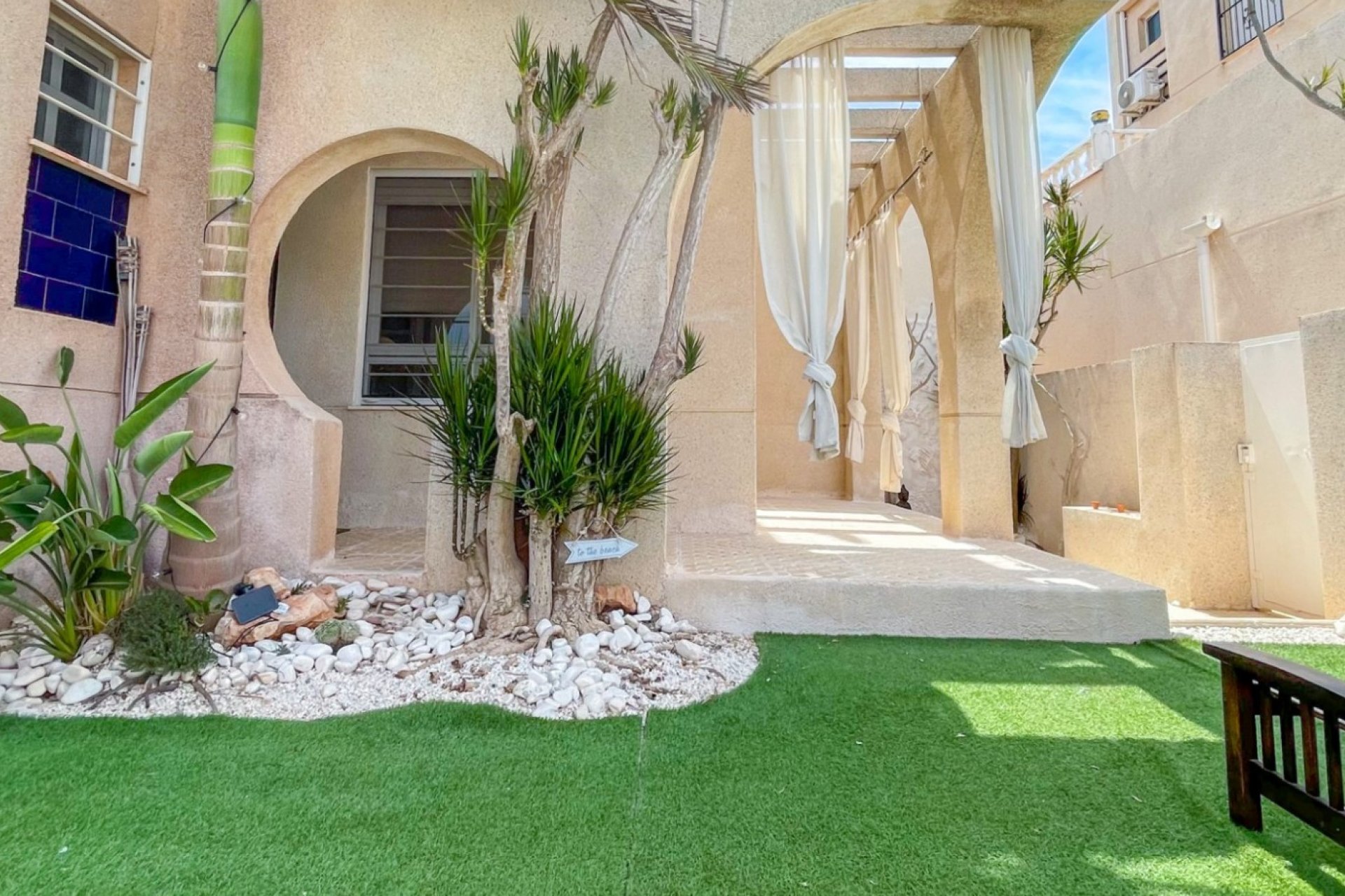 Resale - Townhouse / Terraced House - Torrevieja - La Siesta
