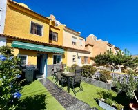Resale - Townhouse / Terraced House - Torrevieja - La Siesta