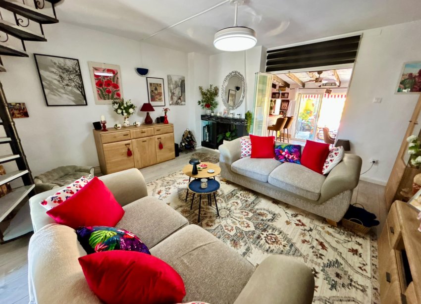 Resale - Townhouse / Terraced House - Torrevieja - La Siesta