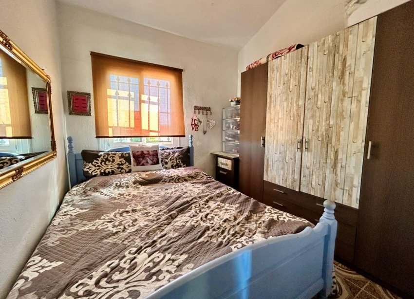 Resale - Townhouse / Terraced House - Torrevieja - La Siesta