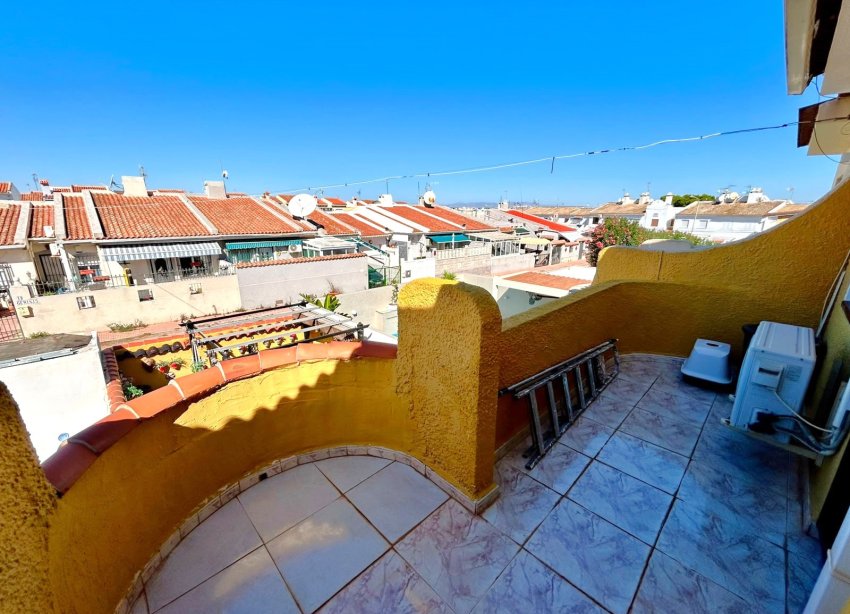 Resale - Townhouse / Terraced House - Torrevieja - La Siesta