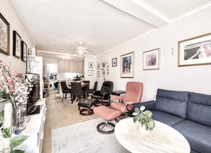 Resale - Townhouse / Terraced House - Torrevieja - La Siesta