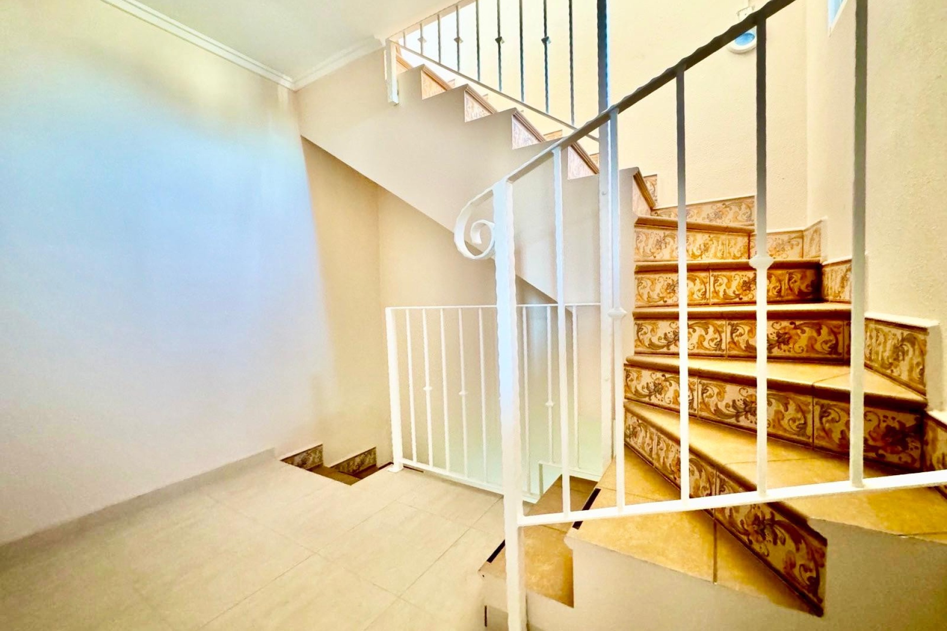 Resale - Townhouse / Terraced House - Torrevieja - La Siesta