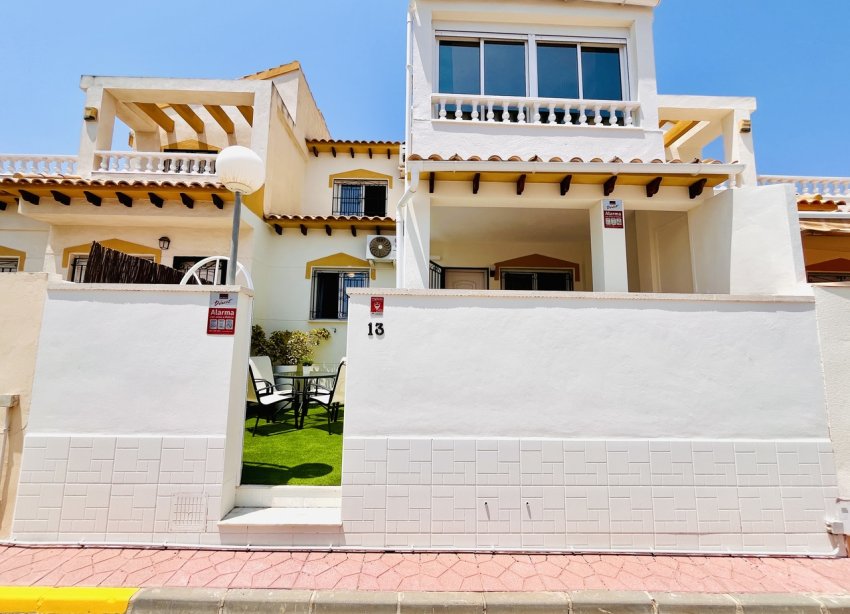 Resale - Townhouse / Terraced House - Torrevieja - Los Altos