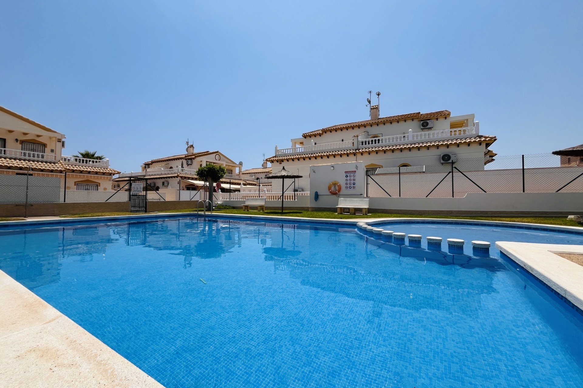 Resale - Townhouse / Terraced House - Torrevieja - Los Altos