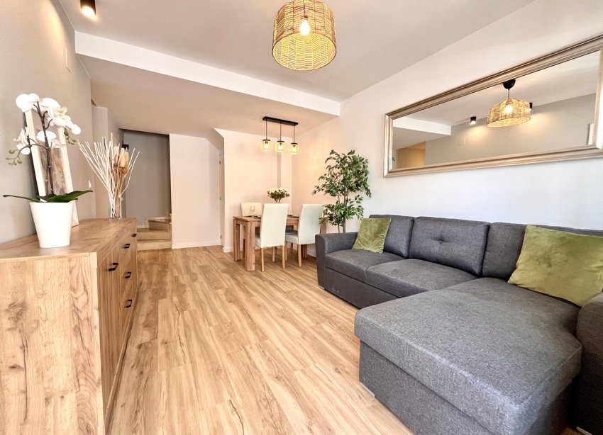 Resale - Townhouse / Terraced House - Torrevieja - Los Altos