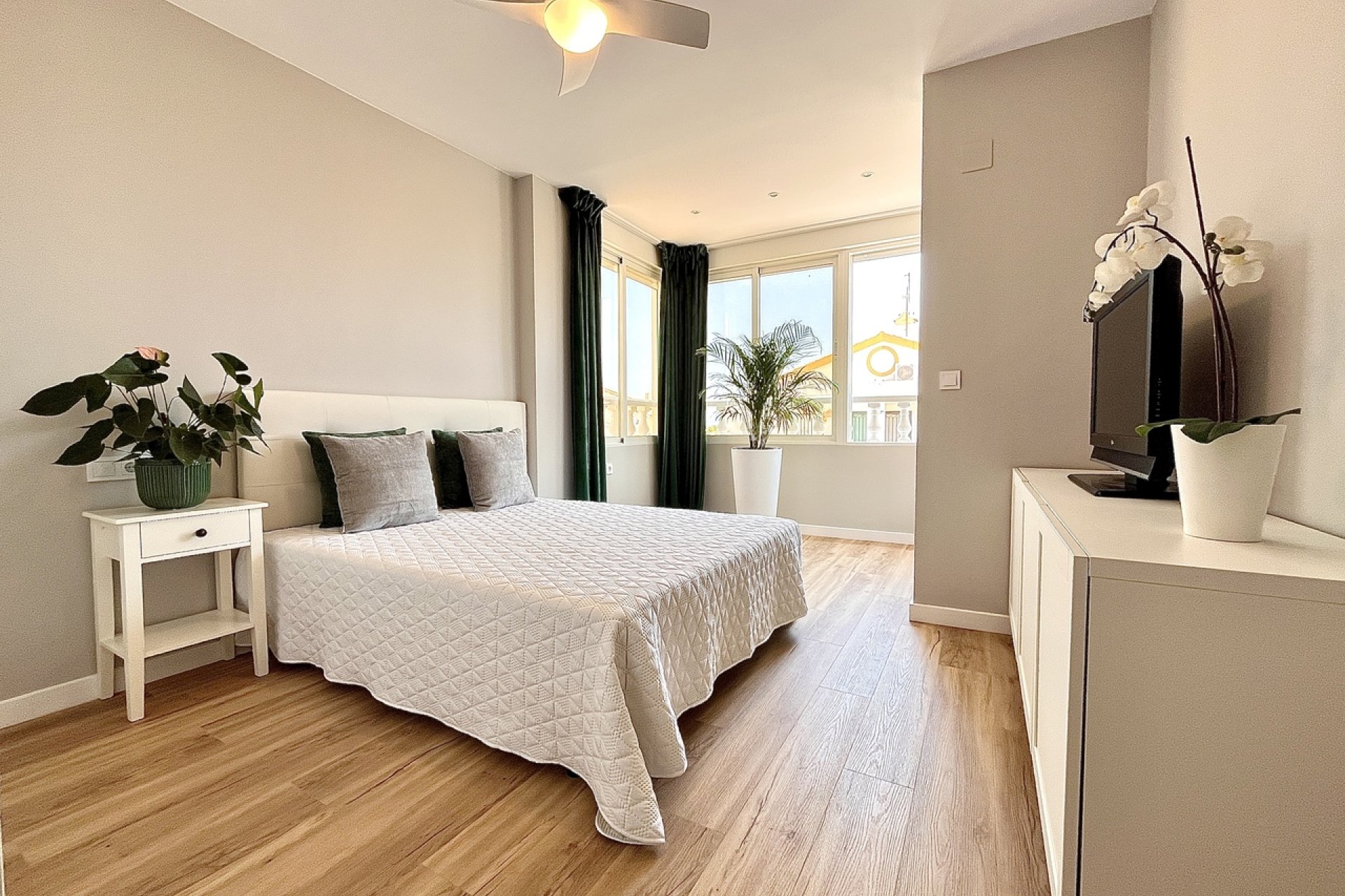 Resale - Townhouse / Terraced House - Torrevieja - Los Altos
