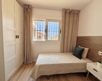 Resale - Townhouse / Terraced House - Torrevieja - Los Altos
