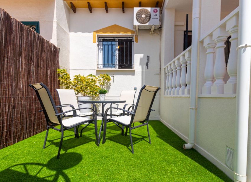 Resale - Townhouse / Terraced House - Torrevieja - Los Altos