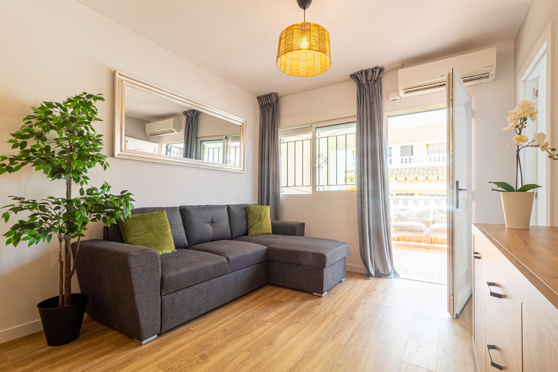 Resale - Townhouse / Terraced House - Torrevieja - Los Altos