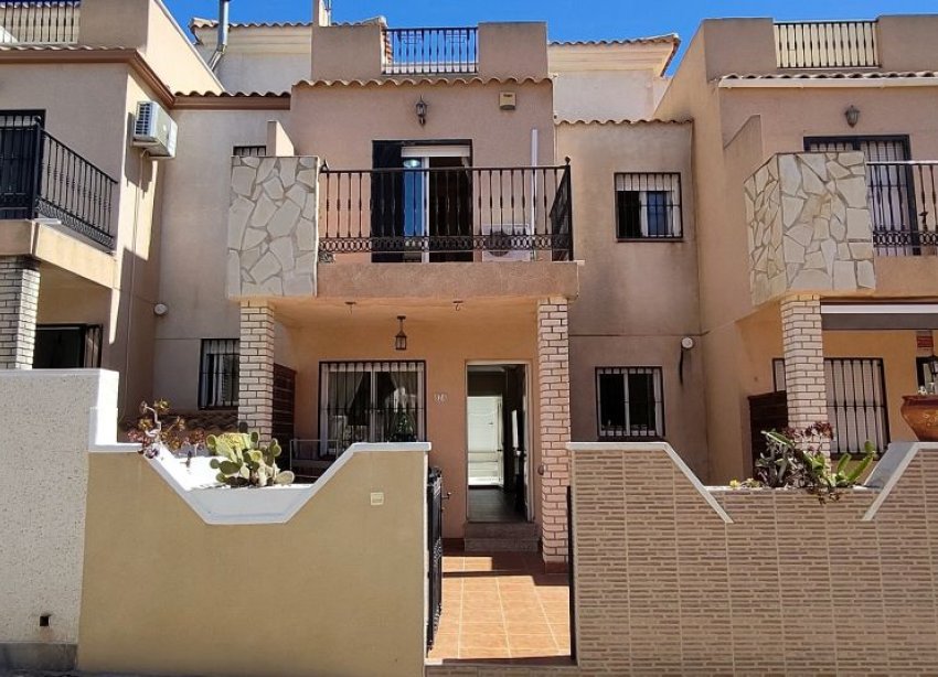 Resale - Townhouse / Terraced House - Torrevieja - Los Altos
