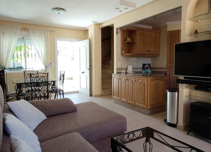 Resale - Townhouse / Terraced House - Torrevieja - Los Altos