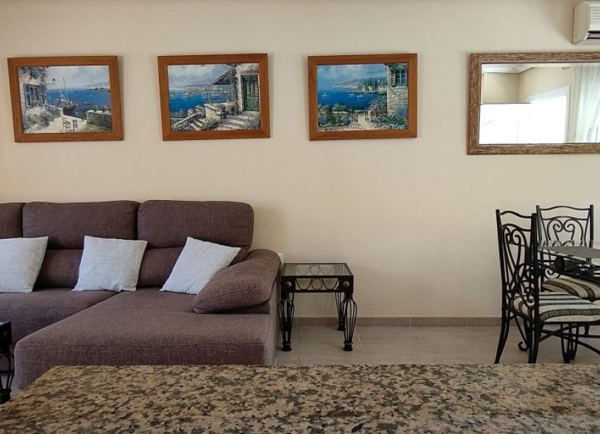 Resale - Townhouse / Terraced House - Torrevieja - Los Altos