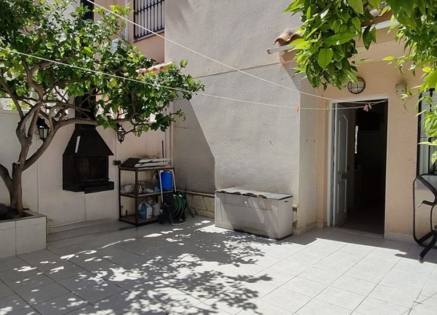 Resale - Townhouse / Terraced House - Torrevieja - Los Altos