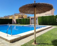 Resale - Townhouse / Terraced House - Torrevieja - Los Altos