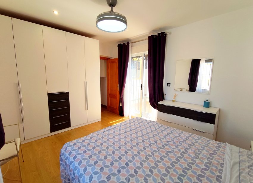 Resale - Townhouse / Terraced House - Torrevieja - Los Altos