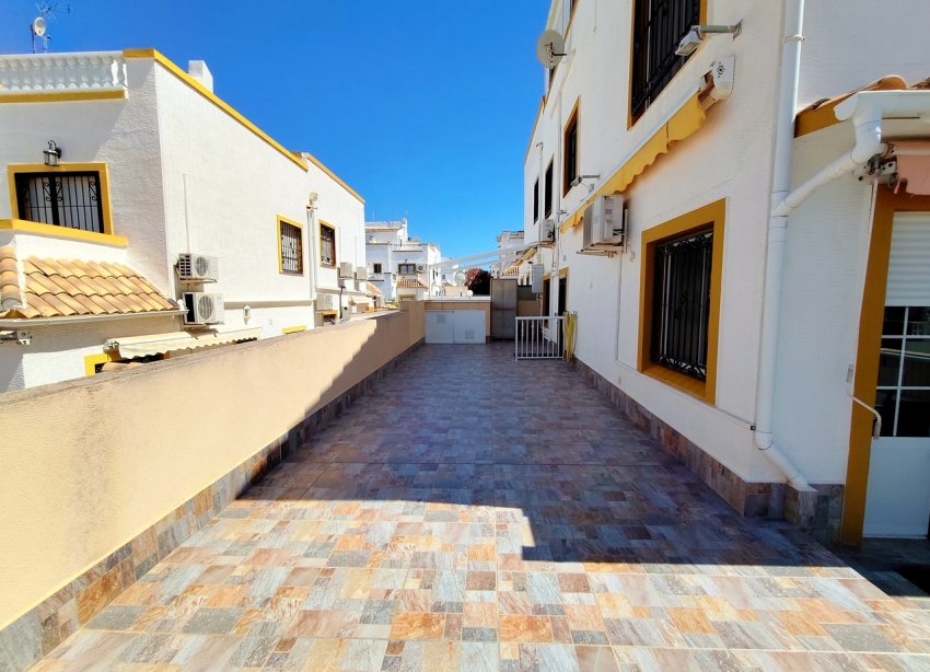 Resale - Townhouse / Terraced House - Torrevieja - Los Altos