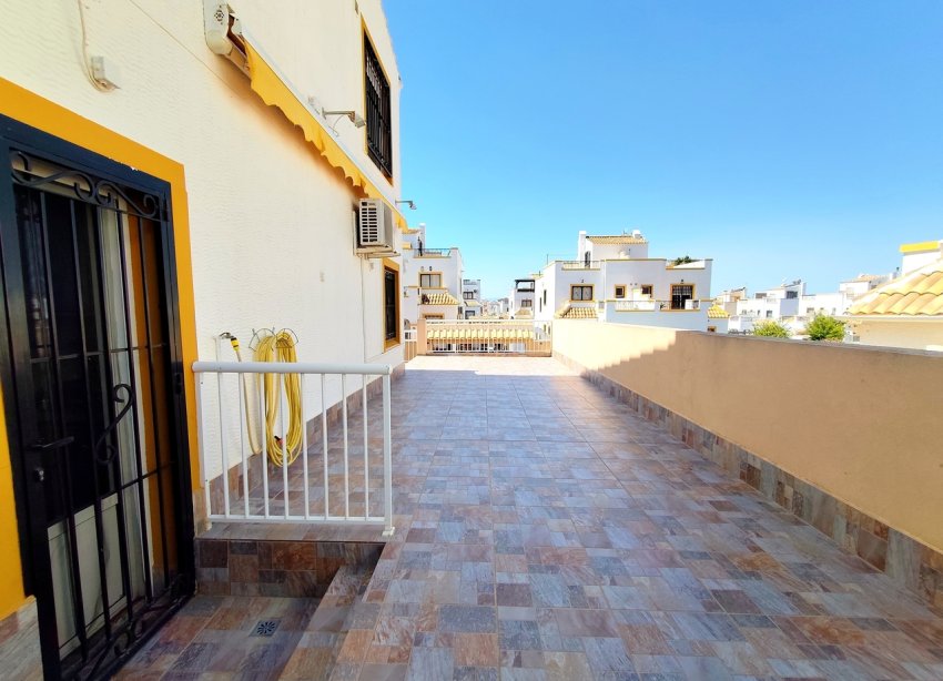Resale - Townhouse / Terraced House - Torrevieja - Los Altos