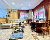 Resale - Townhouse / Terraced House - Torrevieja - Los Altos