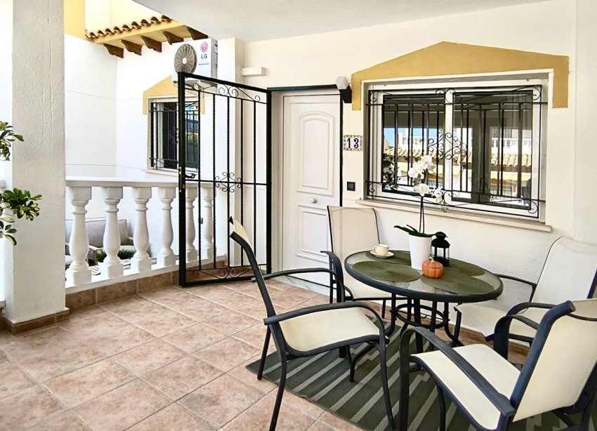 Resale - Townhouse / Terraced House - Torrevieja - Los Altos