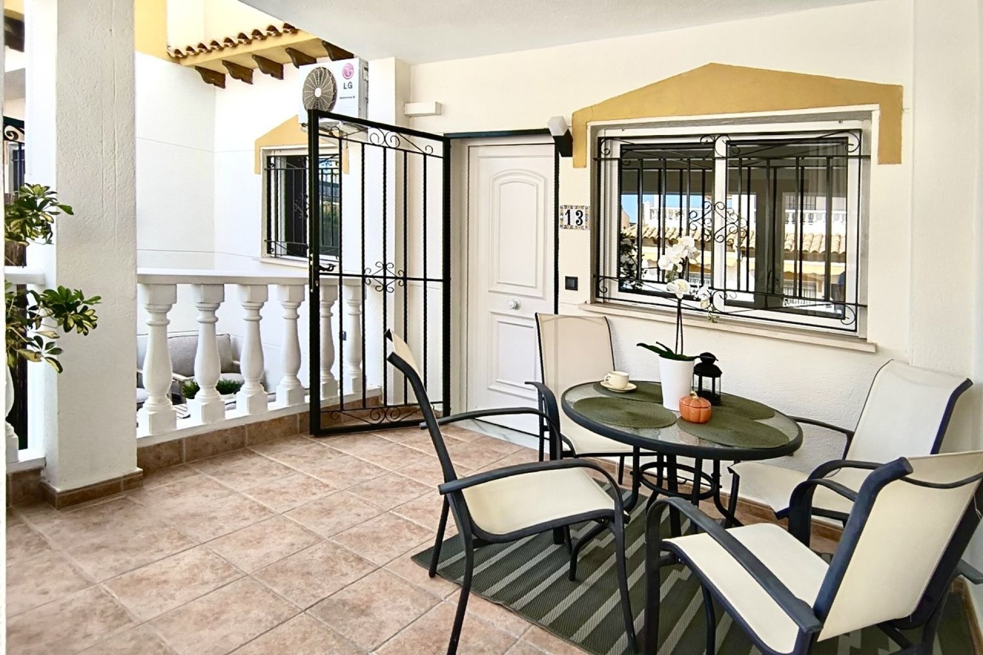 Resale - Townhouse / Terraced House - Torrevieja - Los Altos