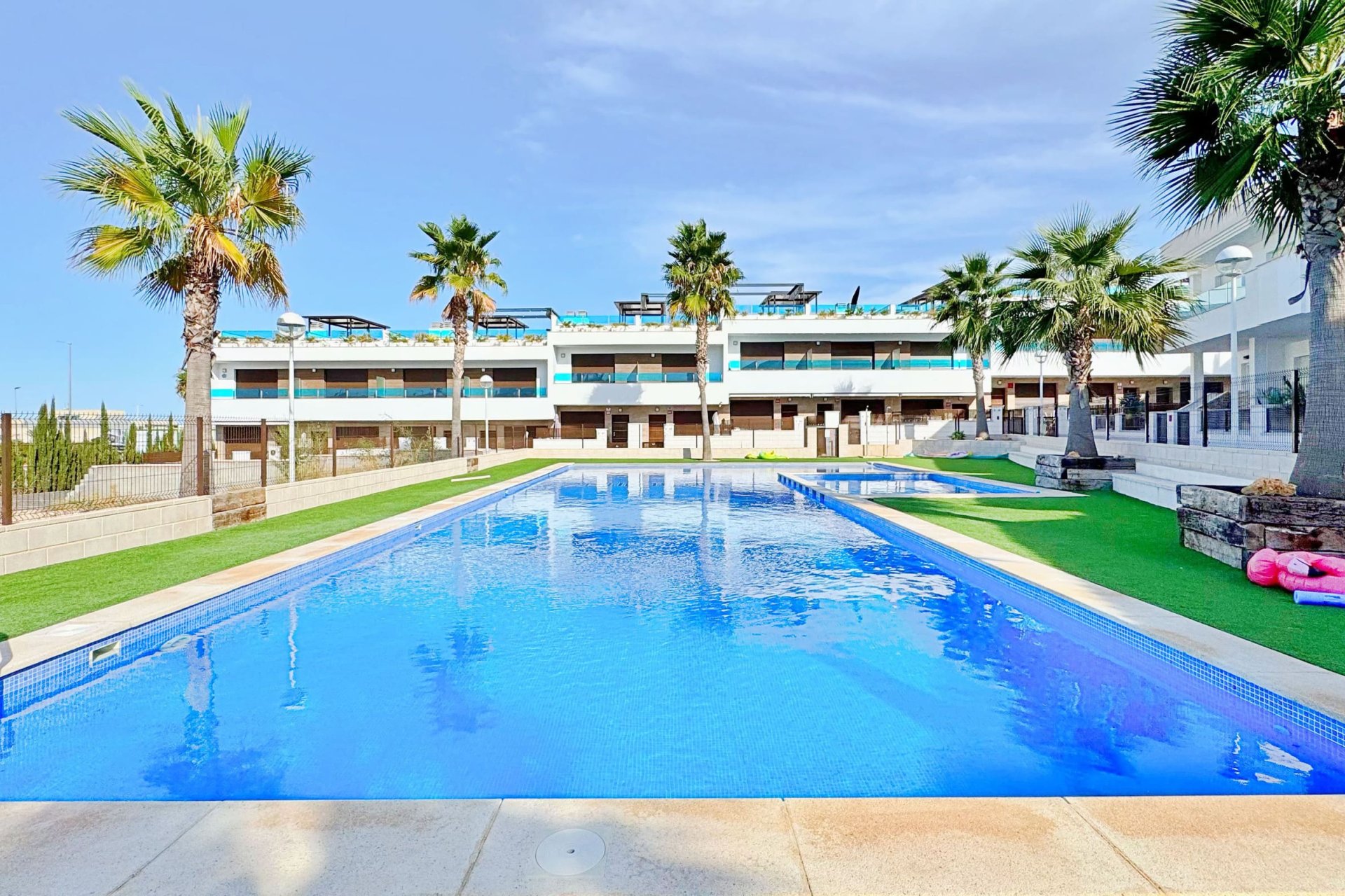 Resale - Townhouse / Terraced House - Torrevieja - Los Balcones