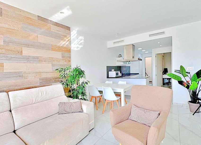 Resale - Townhouse / Terraced House - Torrevieja - Los Balcones