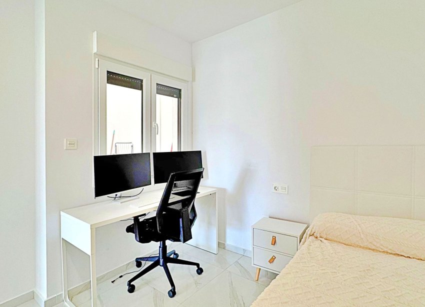 Resale - Townhouse / Terraced House - Torrevieja - Los Balcones