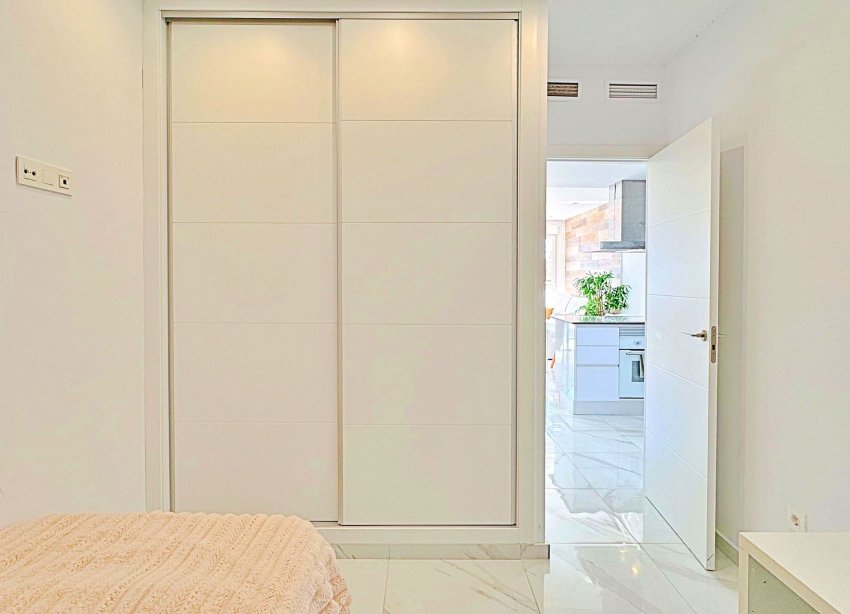 Resale - Townhouse / Terraced House - Torrevieja - Los Balcones