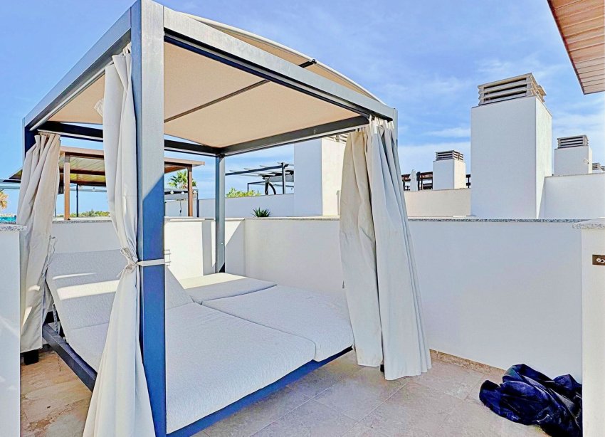 Resale - Townhouse / Terraced House - Torrevieja - Los Balcones