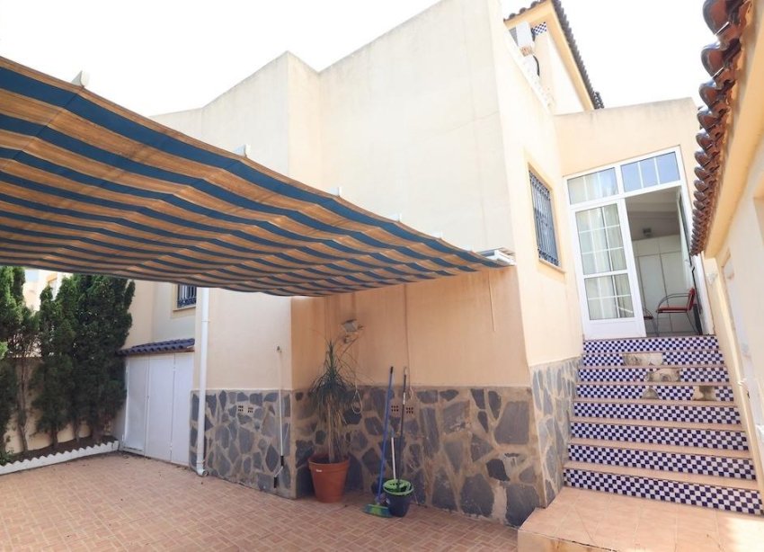 Resale - Townhouse / Terraced House - Torrevieja - Los Balcones