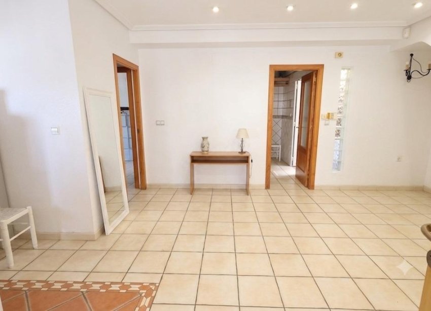 Resale - Townhouse / Terraced House - Torrevieja - Los Balcones