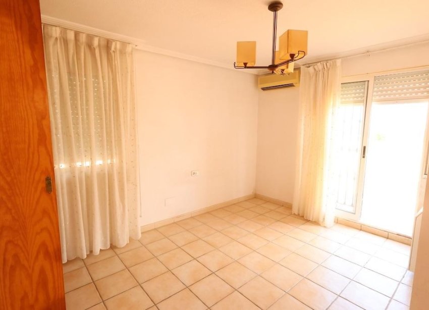 Resale - Townhouse / Terraced House - Torrevieja - Los Balcones