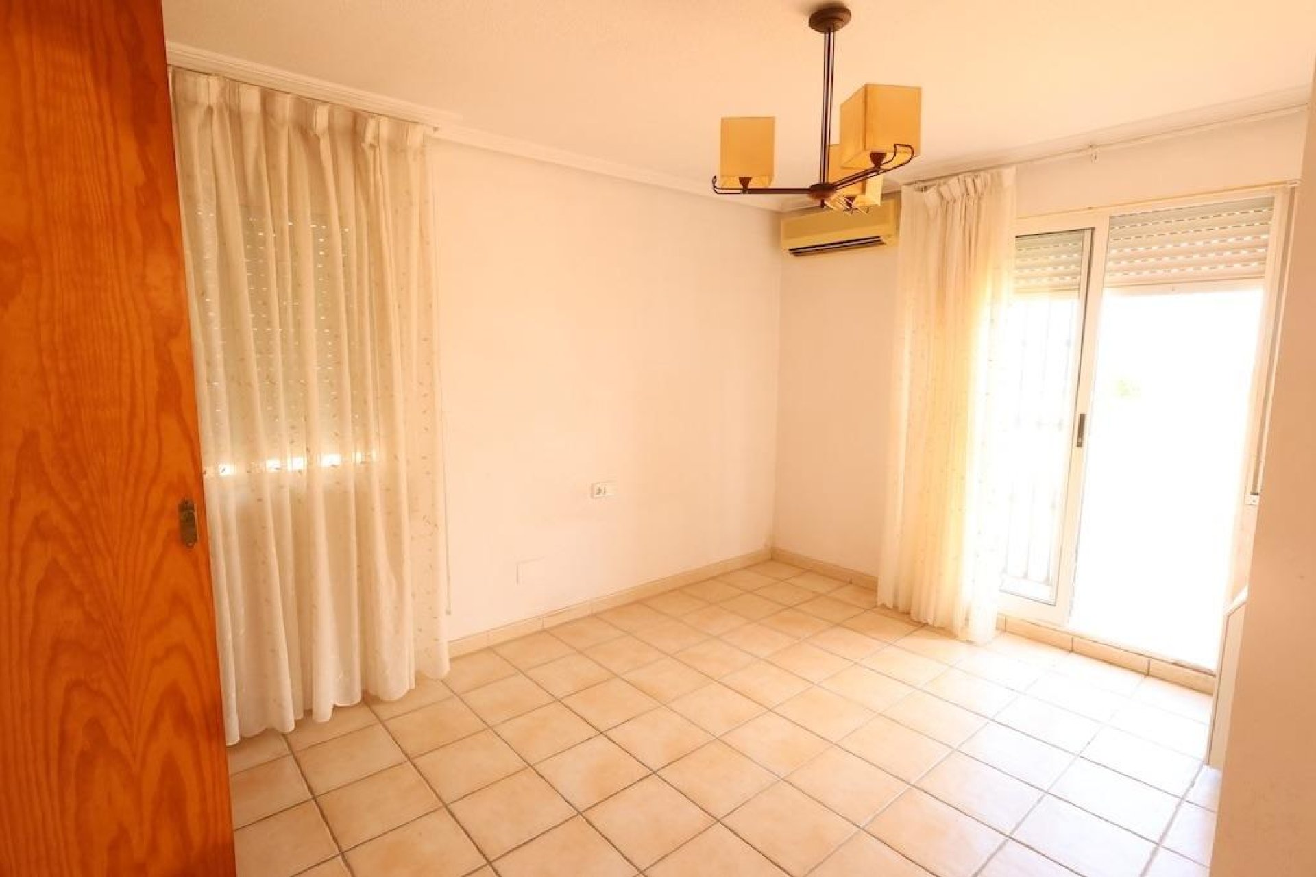 Resale - Townhouse / Terraced House - Torrevieja - Los Balcones