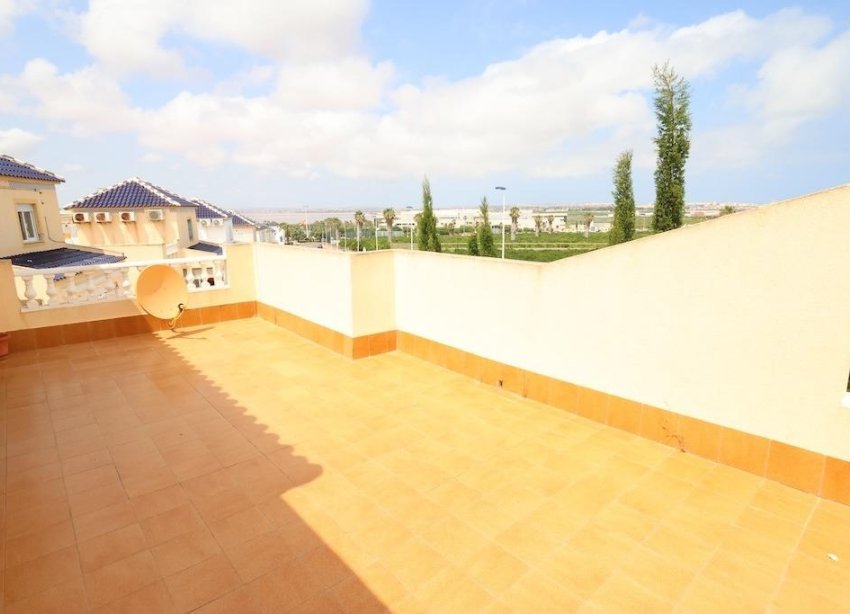 Resale - Townhouse / Terraced House - Torrevieja - Los Balcones