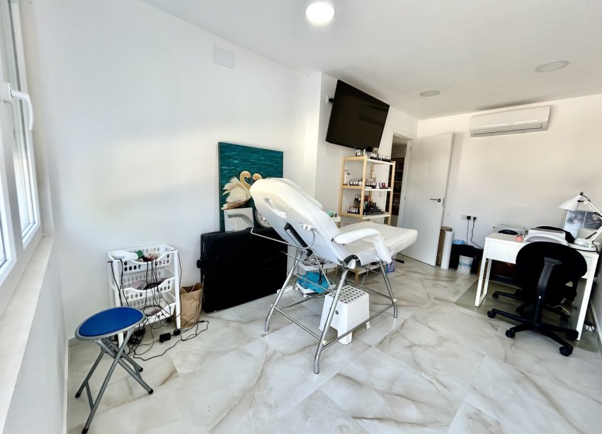 Resale - Townhouse / Terraced House - Torrevieja - Los Balcones