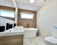 Resale - Townhouse / Terraced House - Torrevieja - Los Balcones