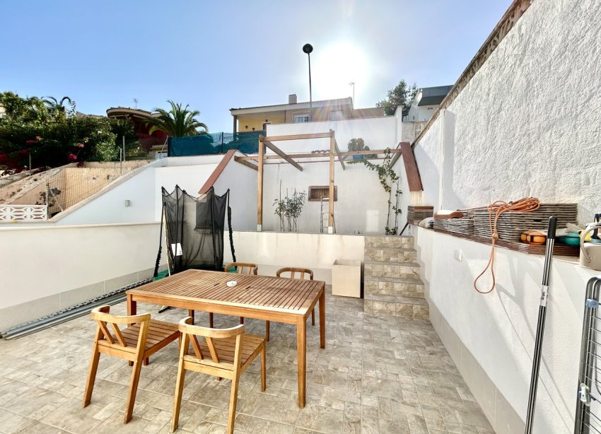 Resale - Townhouse / Terraced House - Torrevieja - Los Balcones