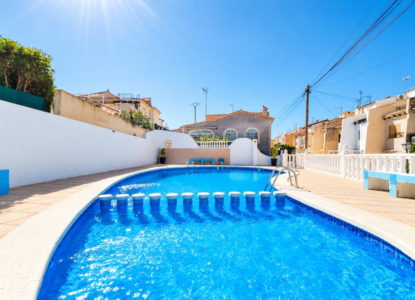 Resale - Townhouse / Terraced House - Torrevieja - Los Balcones