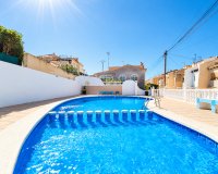 Resale - Townhouse / Terraced House - Torrevieja - Los Balcones