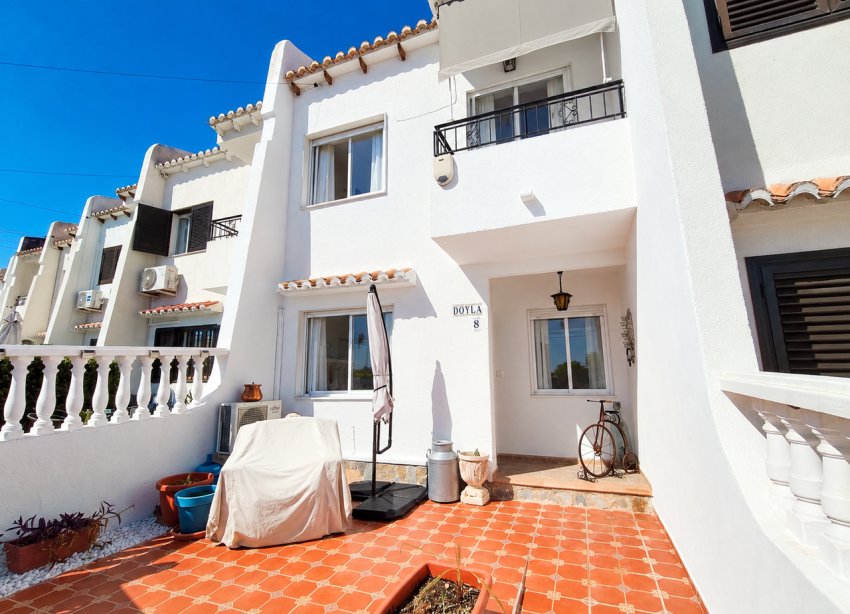 Resale - Townhouse / Terraced House - Torrevieja - Los Balcones