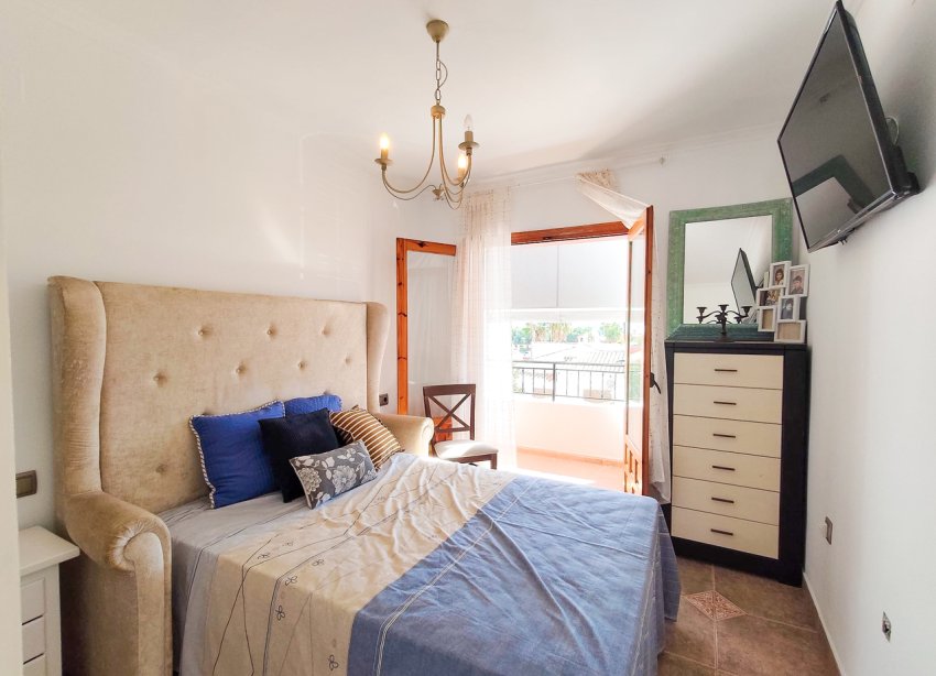 Resale - Townhouse / Terraced House - Torrevieja - Los Balcones