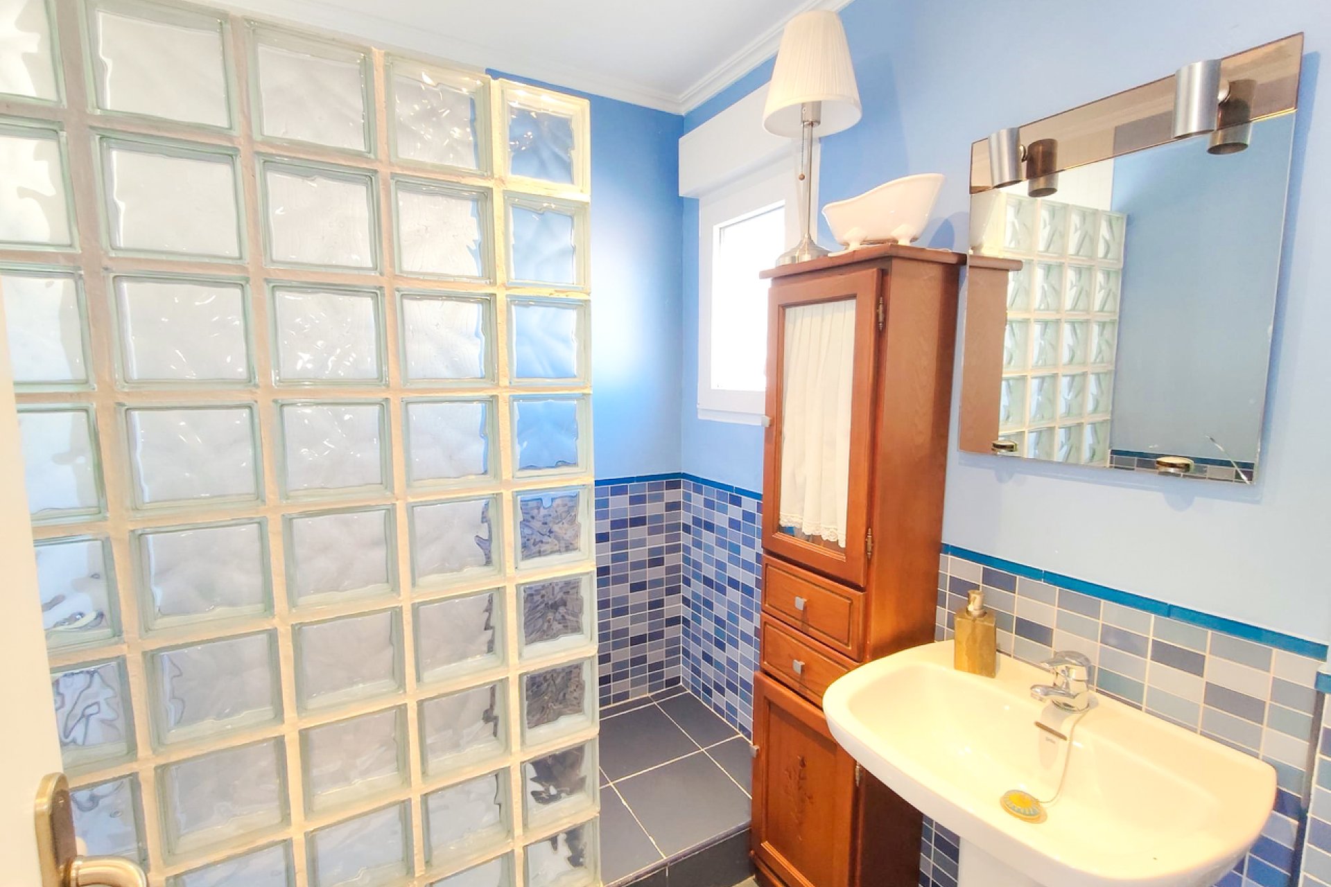 Resale - Townhouse / Terraced House - Torrevieja - Los Balcones