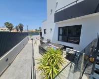 Resale - Townhouse / Terraced House - Torrevieja - Los Frutales