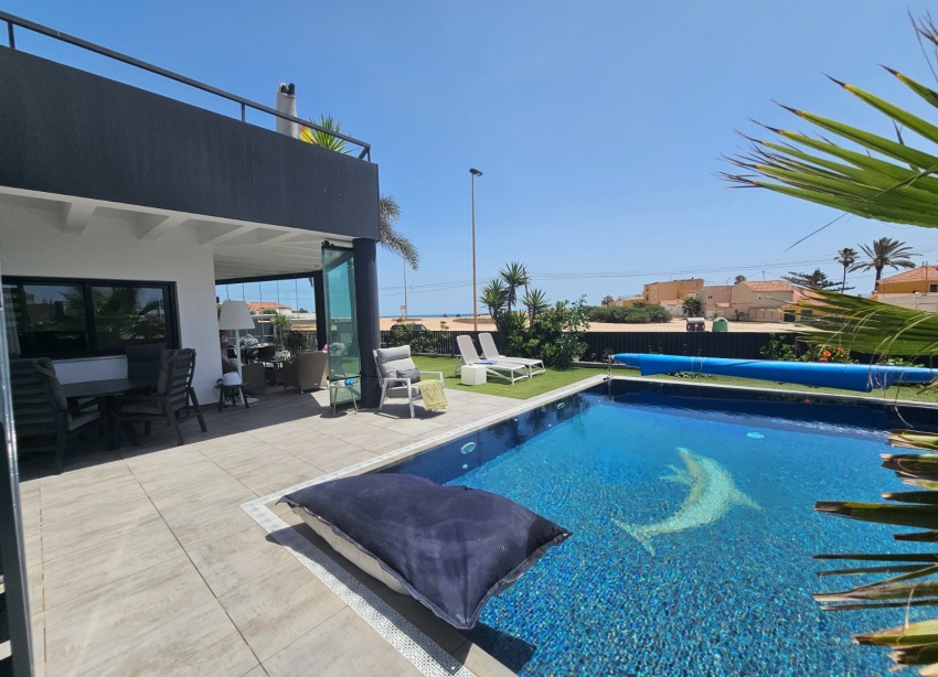 Resale - Townhouse / Terraced House - Torrevieja - Los Frutales