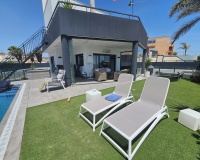 Resale - Townhouse / Terraced House - Torrevieja - Los Frutales
