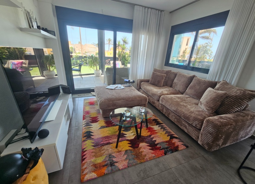 Resale - Townhouse / Terraced House - Torrevieja - Los Frutales