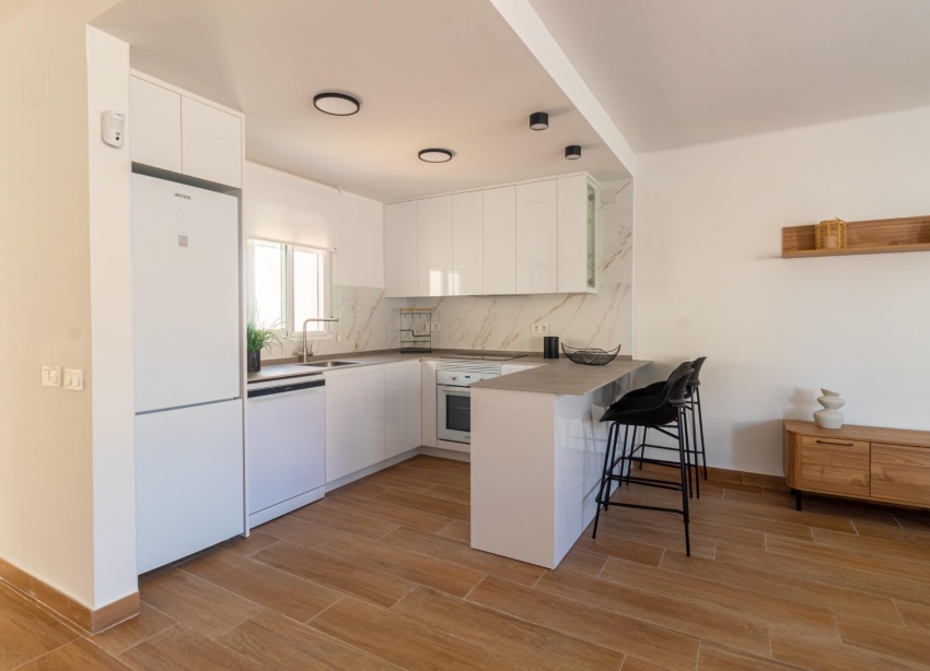 Resale - Townhouse / Terraced House - Torrevieja - Los Frutales