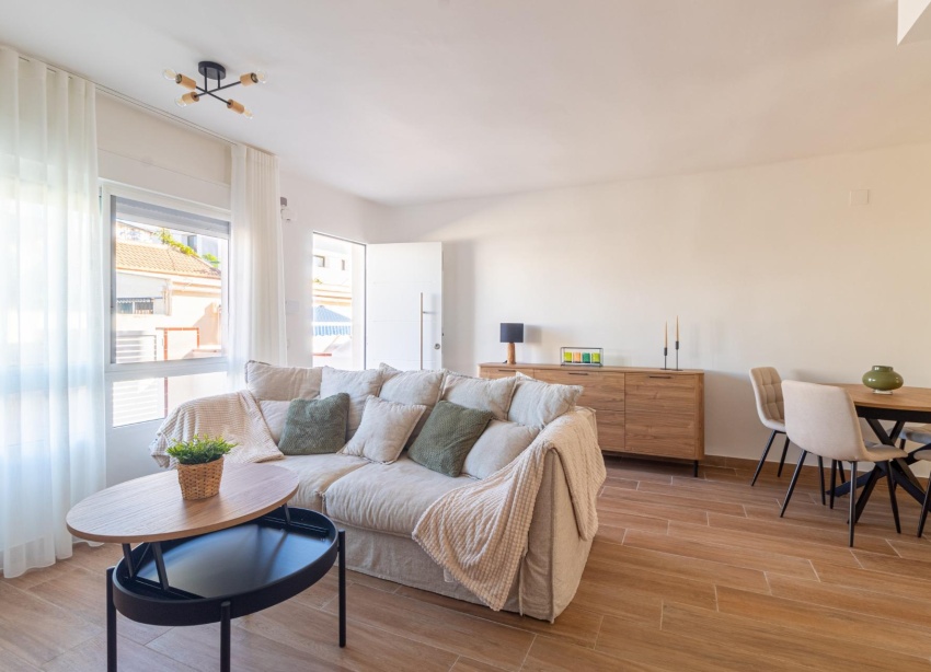Resale - Townhouse / Terraced House - Torrevieja - Los Frutales