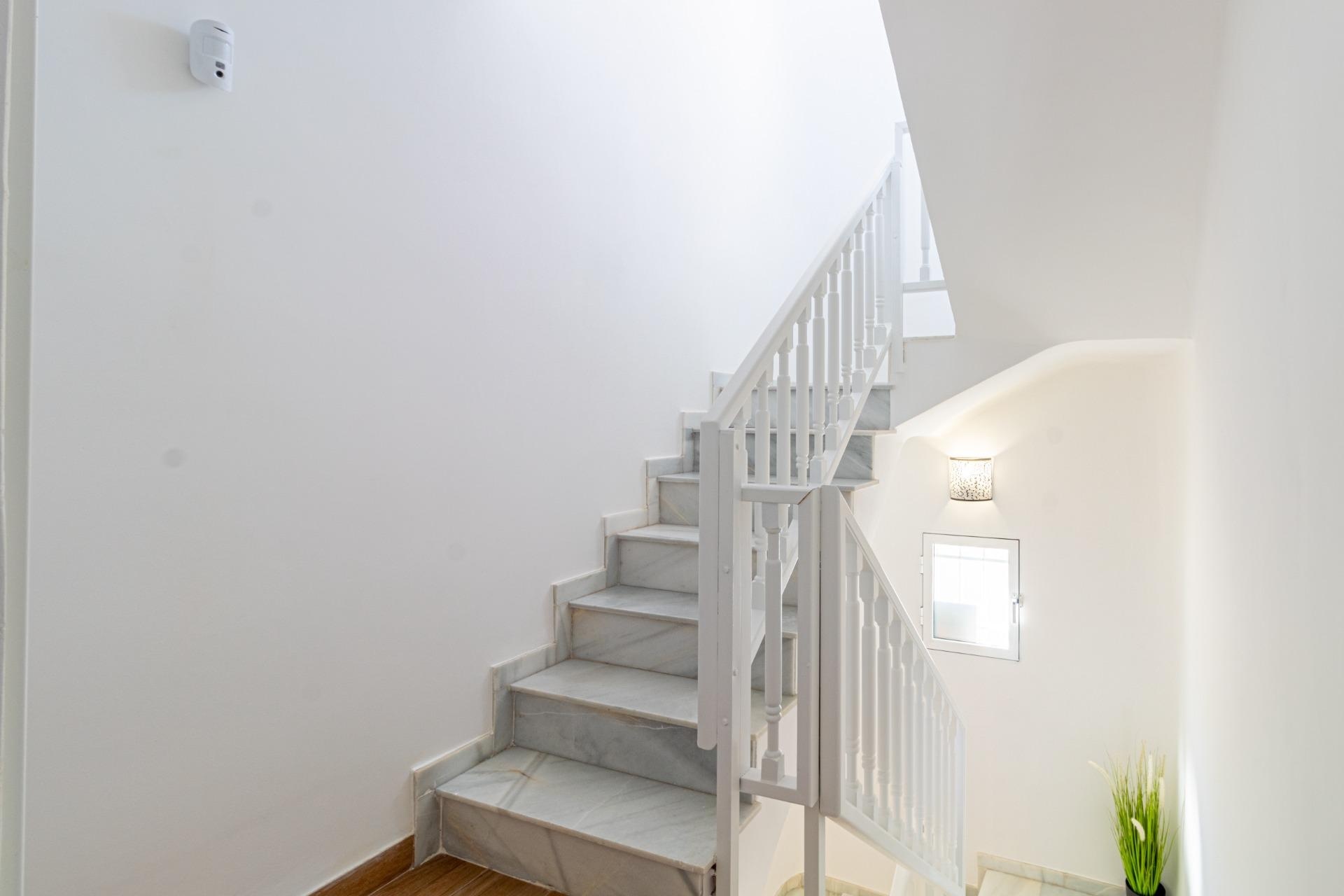 Resale - Townhouse / Terraced House - Torrevieja - Los Frutales